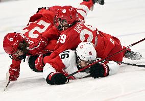 (XHTP)(BEIJING2022)CHINA-BEIJING-OLYMPIC WINTER GAMES-ICE HOCKEY-WOMEN'S QUATERFINALS-SUI VS ROC (CN)