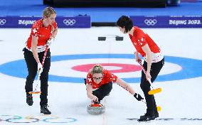 (BEIJING2022)CHINA-BEIJING-WINTER OLYMPIC GAMES-CURLING-WOMEN'S ROUND ROBIN-SUI vs ROC (CN)