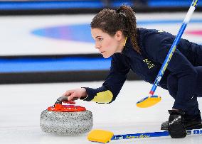(BEIJING2022)CHINA-BEIJING-WINTER OLYMPIC GAMES-CURLING-WOMEN'S ROUND ROBIN-SWE vs GBR  (CN)