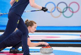 (BEIJING2022)CHINA-BEIJING-WINTER OLYMPIC GAMES-CURLING-WOMEN'S ROUND ROBIN-SWE vs GBR  (CN)