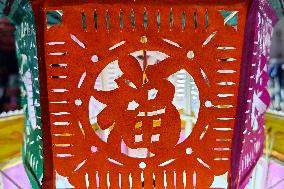 CHINA-HAINAN-LANTERNS-HANDICRAFT (CN)