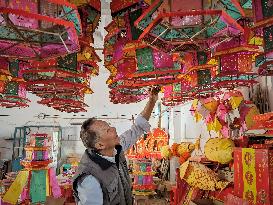 CHINA-HAINAN-LANTERNS-HANDICRAFT (CN)