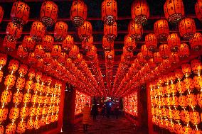 CHINA-JIANGXI-NANCHANG-LIGHT INSTALLATIONS-LANTERN FESTIVAL (CN)