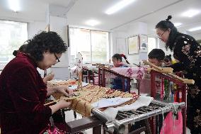 CHINA-JIANGXI-NANCHANG-BING DWEN DWEN-EMBROIDERY (CN)