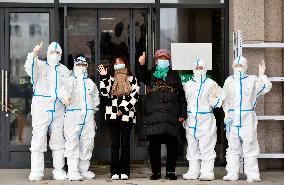 Xinhua Headlines: China's anti-pandemic approach suits national condition, benefits whole world
