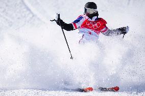 (BEIJING2022)CHINA-ZHANGJIAKOU-OLYMPIC WINTER GAMES-WOMEN'S FREESKI SLOPESTYLE-QUALIFICATION (CN)