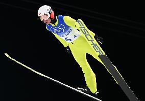 (BEIJING2022) CHINA-ZHANGJIAKOU-OLYMPIC WINTER GAMES-SKI JUMPING-MEN'S TEAM (CN)