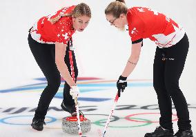 (BEIJING2022)CHINA-BEIJING-WINTER OLYMPIC GAMES-CURLING-WOMEN'S ROUND ROBIN-SWE vs SUI(CN)