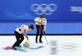 (BEIJING2022)CHINA-BEIJING-OLYMPIC WINTER GAMES-CURLING-WOMEN'S ROUND ROBIN SESSION-USA VS KOR (CN)