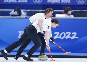 (BEIJING2022)CHINA-BEIJING-OLYMPIC WINTER GAMES-CURLING-MEN'S ROUND ROBIN SESSION-NOR VS ROC (CN)