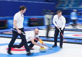 (BEIJING2022)CHINA-BEIJING-OLYMPIC WINTER GAMES-CURLING-MEN'S ROUND ROBIN SESSION-NOR VS ROC (CN)