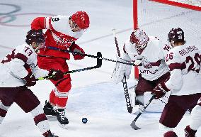 (BEIJING2022)CHINA-BEIJING-OLYMPIC WINTER GAMES-ICE HOCKEY-MEN'S QUALIFICATION PLAY-OFF-DEN VS LAT (CN)
