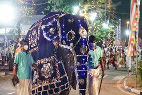 SRI LANKA-COLOMBO-NAVAM PERAHERA