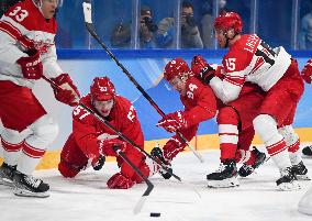 (BEIJING2022)CHINA-BEIJING-OLYMPIC WINTER GAMES-ICE HOCKEY-MEN'S QUATERFINAL-ROC VS DEN (CN)