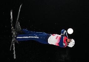 (BEIJING2022)CHINA-ZHANGJIAKOU-OLYMPIC WINTER GAMES-FREESTYLE SKIING-MEN'S AERIALS-FINAL (CN)