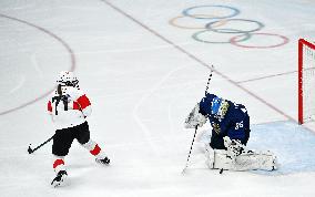 (BEIJING2022)CHINA-BEIJING-OLYMPIC WINTER GAMES-ICE HOCKEY-WOMEN'S BRONZE MEDAL GAME-FIN VS SUI (CN)