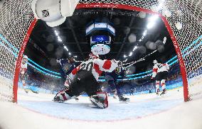 (BEIJING2022)CHINA-BEIJING-OLYMPIC WINTER GAMES-ICE HOCKEY-WOMEN'S BRONZE MEDAL GAME-FIN VS SUI (CN)