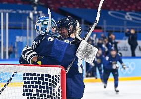 (BEIJING2022)CHINA-BEIJING-OLYMPIC WINTER GAMES-ICE HOCKEY-WOMEN'S BRONZE MEDAL GAME-FIN VS SUI (CN)