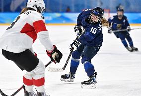 (BEIJING2022)CHINA-BEIJING-OLYMPIC WINTER GAMES-ICE HOCKEY-WOMEN'S BRONZE MEDAL GAME-FIN VS SUI (CN)