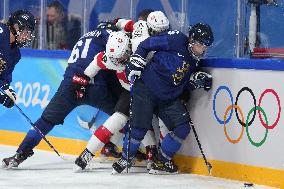 (BEIJING2022)CHINA-BEIJING-OLYMPIC WINTER GAMES-ICE HOCKEY-WOMEN'S BRONZE MEDAL GAME-FIN VS SUI (CN)