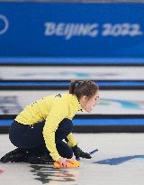 (BEIJING2022)CHINA-BEIJING-OLYMPIC WINTER GAMES-CURLING-WOMEN'S ROUND ROBIN SESSION-SWE VS ROC (CN)