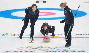 (BEIJING2022)CHINA-BEIJING-OLYMPIC WINTER GAMES-CURLING-WOMEN'S ROUND ROBIN SESSION-SWE VS ROC (CN)