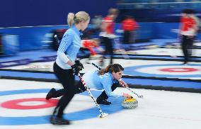 (XHTP)(BEIJING2022)CHINA-BEIJING-OLYMPIC WINTER GAMES-CURLING-WOMEN'S ROUND ROBIN SESSION-USA VS CAN (CN)