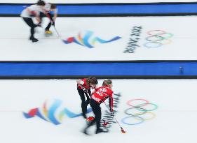 (XHTP)(BEIJING2022)CHINA-BEIJING-OLYMPIC WINTER GAMES-CURLING-WOMEN'S ROUND ROBIN SESSION-USA VS CAN (CN)