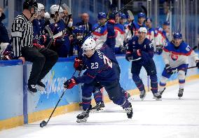 (BEIJING2022)CHINA-BEIJING-OLYMPIC WINTER GAMES-ICE HOCKEY-MEN'S QUATERFINAL-USA VS SVK (CN)