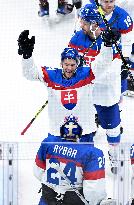 (BEIJING2022)CHINA-BEIJING-OLYMPIC WINTER GAMES-ICE HOCKEY-MEN'S QUATERFINAL-USA VS SVK (CN)