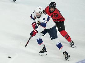 (BEIJING2022)CHINA-BEIJING-OLYMPIC WINTER GAMES-ICE HOCKEY-WOMEN'S GOLD MEDAL GAME-CAN VS USA (CN)