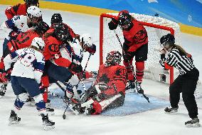 (BEIJING2022)CHINA-BEIJING-OLYMPIC WINTER GAMES-ICE HOCKEY-WOMEN'S GOLD MEDAL GAME-CAN VS USA (CN)