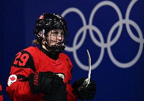 (BEIJING2022)CHINA-BEIJING-OLYMPIC WINTER GAMES-ICE HOCKEY-WOMEN'S GOLD MEDAL GAME-CAN VS USA (CN)