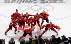 (BEIJING2022)CHINA-BEIJING-OLYMPIC WINTER GAMES-WOMEN'S ICE HOCKEY-AWARDING CEREMONY (CN)