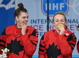 (BEIJING2022)CHINA-BEIJING-OLYMPIC WINTER GAMES-ICE HOCKEY-WOMEN'S GOLD MEDAL GAME-CAN VS USA (CN)