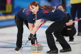 (BEIJING2022)CHINA-BEIJING-OLYMPIC WINTER GAMES-CURLING-WOMEN'S ROUND ROBIN SESSION-KOR VS SWE (CN)