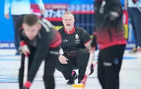 (XHTP)(BEIJING2022)CHINA-BEIJING-OLYMPIC WINTER GAMES-CURLING-MEN'S ROUND ROBIN SESSION-USA VS DEN (CN)