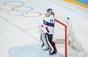 (BEIJING2022)CHINA-BEIJING-OLYMPIC WINTER GAMES-ICE HOCKEY-WOMEN'S GOLD MEDAL GAME-CAN VS USA (CN)