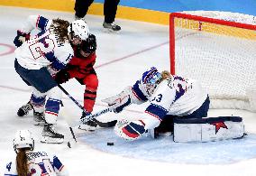 (XHTP)(BEIJING2022)CHINA-BEIJING-OLYMPIC WINTER GAMES-ICE HOCKEY-WOMEN'S GOLD MEDAL GAME-CAN VS USA (CN)