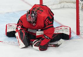 (BEIJING2022)CHINA-BEIJING-OLYMPIC WINTER GAMES-ICE HOCKEY-WOMEN'S GOLD MEDAL GAME-CAN VS USA (CN)