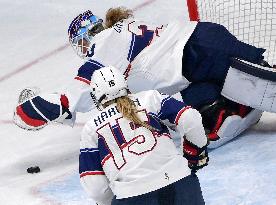 (XHTP)(BEIJING2022)CHINA-BEIJING-OLYMPIC WINTER GAMES-ICE HOCKEY-WOMEN'S GOLD MEDAL GAME-CAN VS USA (CN)