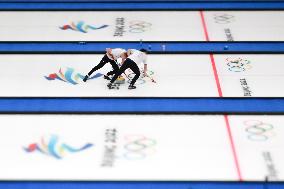 (BEIJING2022)CHINA-BEIJING-OLYMPIC WINTER GAMES-CURLING-MEN'S GOLD MEDAL GAME-GBR VS SWE (CN)