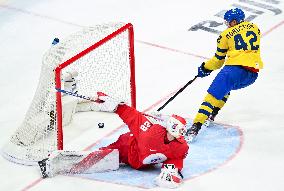 (BEIJING2022)CHINA-BEIJING-OLYMPIC WINTER GAMES-ICE HOCKEY-MAN'S PLAY-OFF SEMIFINAL-ROC VS SWE (CN)