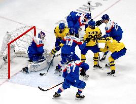 (BEIJING2022)CHINA-BEIJING-OLYMPIC WINTER GAMES-ICE HOCKEY-MEN'S BRONZE MEDAL GAME-SWE VS SVK (CN)