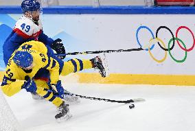 (BEIJING2022)CHINA-BEIJING-OLYMPIC WINTER GAMES-ICE HOCKEY-MEN'S BRONZE MEDAL GAME-SWE VS SVK (CN)