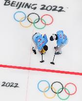 (BEIJING2022)CHINA-BEIJING-OLYMPIC WINTER GAMES-CURLING-MEN'S BRONZE MEDAL GAME-CAN VS USA (CN)