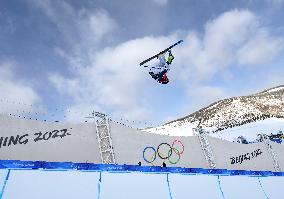 (XHTP)(BEIJING2022)CHINA-ZHANGJIAKOU-OLYMPIC WINTER GAMES-FREESTYLE SKIING-MEN'S FREESKI HALFPIPE-FINAL(CN)