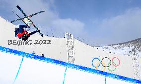 (BEIJING2022)CHINA-ZHANGJIAKOU-OLYMPIC WINTER GAMES-FREESTYLE SKIING-MEN'S FREESKI HALFPIPE-FINAL(CN)