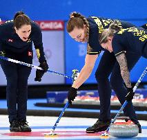 (BEIJING2022)CHINA-BEIJING-OLYMPIC WINTER GAMES-CURLING-WOMEN'S BRONZE MEDAL GAME-SWE VS SUI (CN)
