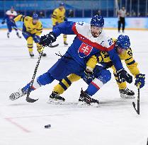 (BEIJING2022)CHINA-BEIJING-OLYMPIC WINTER GAMES-ICE HOCKEY-MEN'S BRONZE MEDAL GAME-SWE VS SVK (CN)